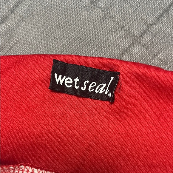 Wet Seal Red Strapless Crop Top - Picture 4 of 4